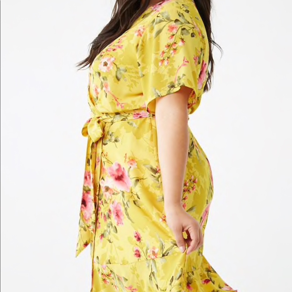 Forever21xGilli Plus Floral Wrap Print Dress (3x)